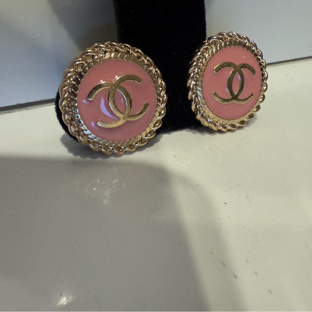 CHANEL Pink and Gold Classic Earrings